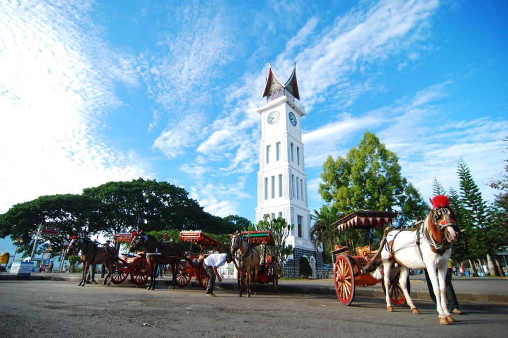padang-dan-bukittinggi-rasa-minang-dalam-setiap-langkah