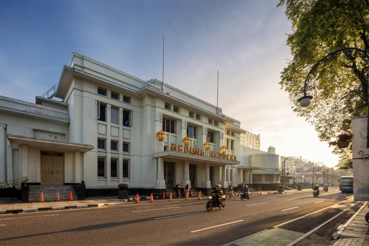 bandung-kota-kreatif-dengan-sejuta-cerita