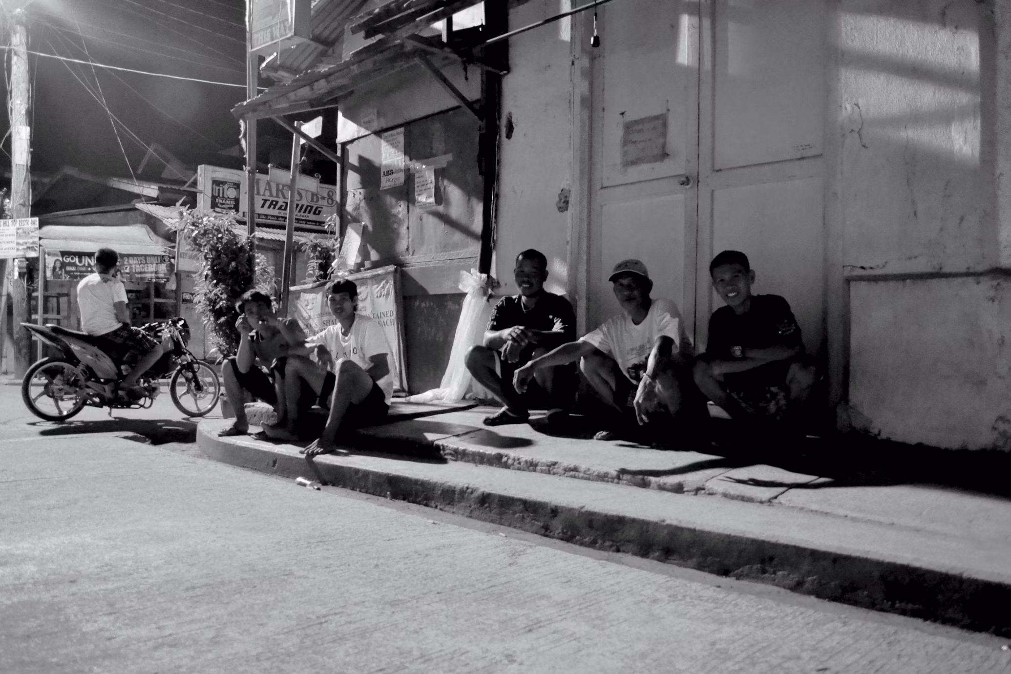 ngobrol-dengan-penduduk-lokal-cara-sederhana-menemukan-cerita-tak-terduga