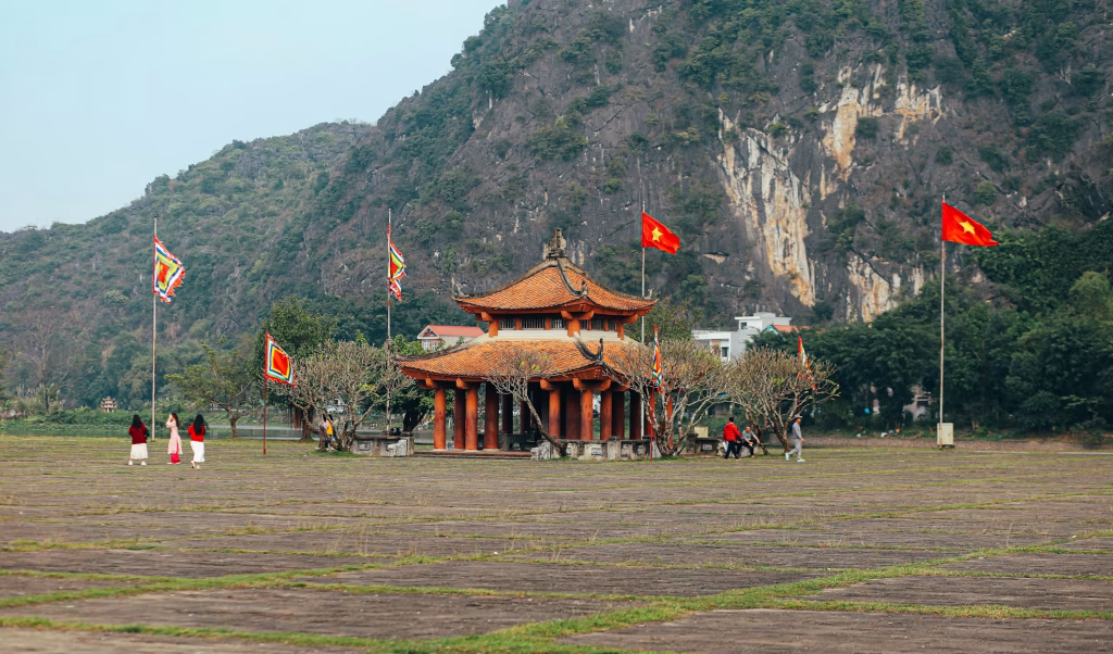 mencari-matahari-terbit-terindah-dari-bukit-pasir-mui-ne-ke-puncak-fansipan
