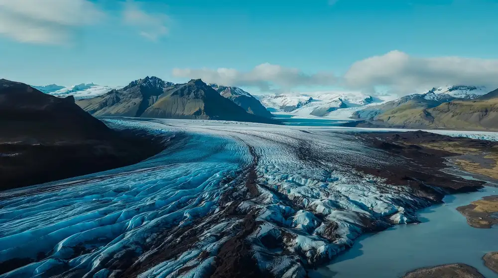 dunia-asing-di-bumi-jelajah-lanskap-vulkanik-islandia