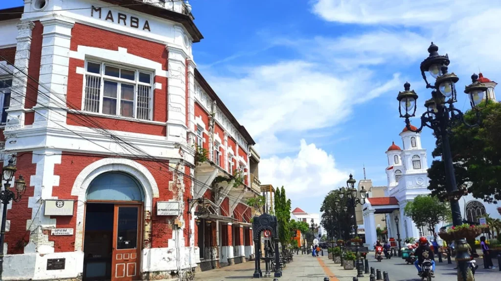 solo-traveling-ke-semarang-kota-lama-dan-cinta-pertama-2