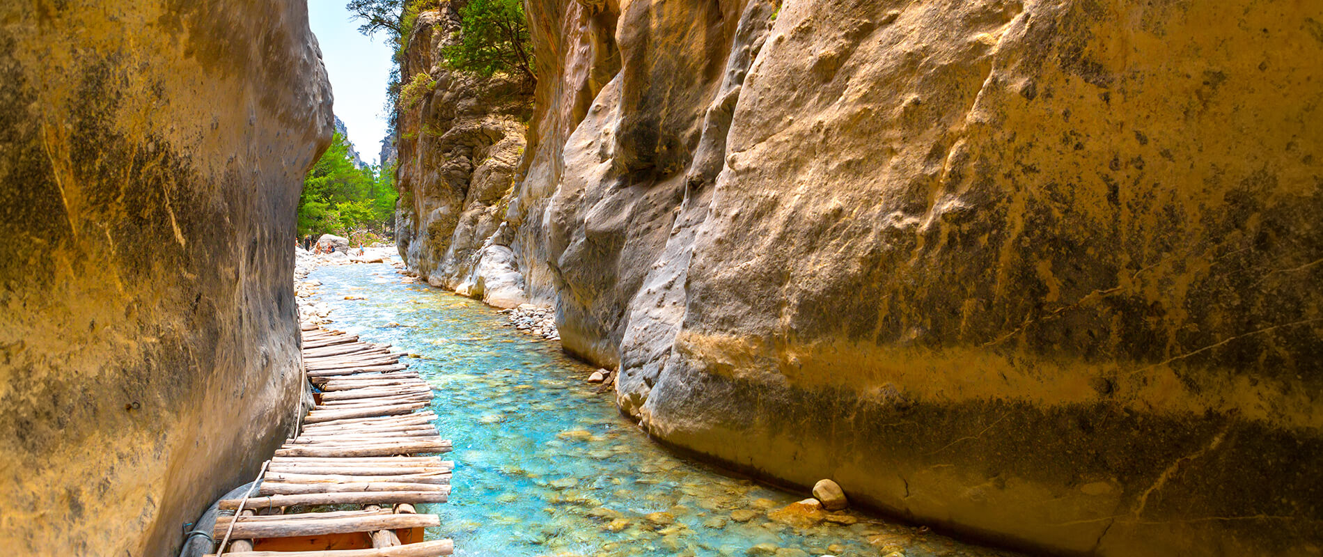 samaria-gorge-jalur-pendakian-terkeren-di-kreta-yang-wajib-kamu-taklukkan