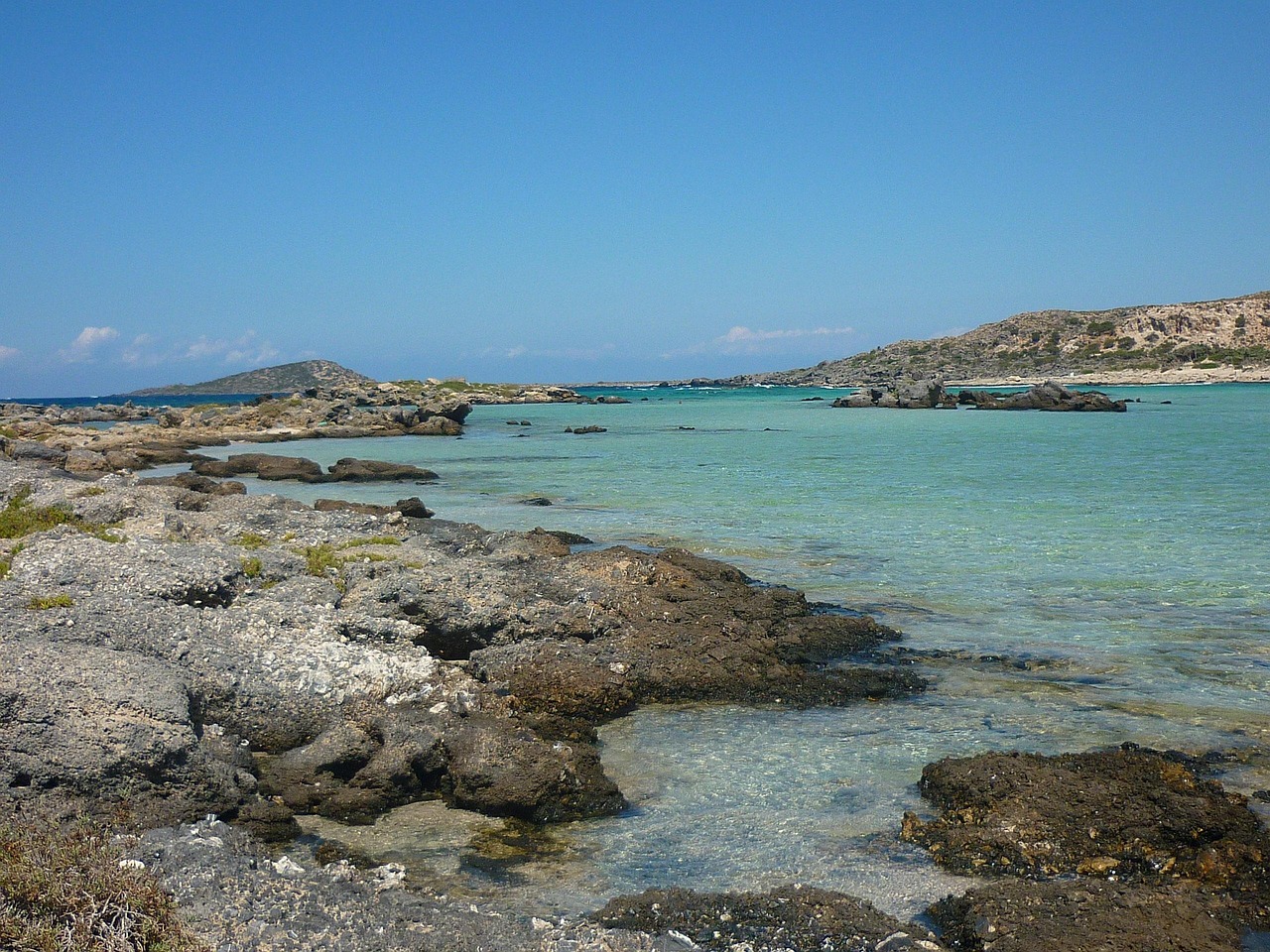 pantai-elafonissi-pasir-merah-muda-yang-menakjubkan