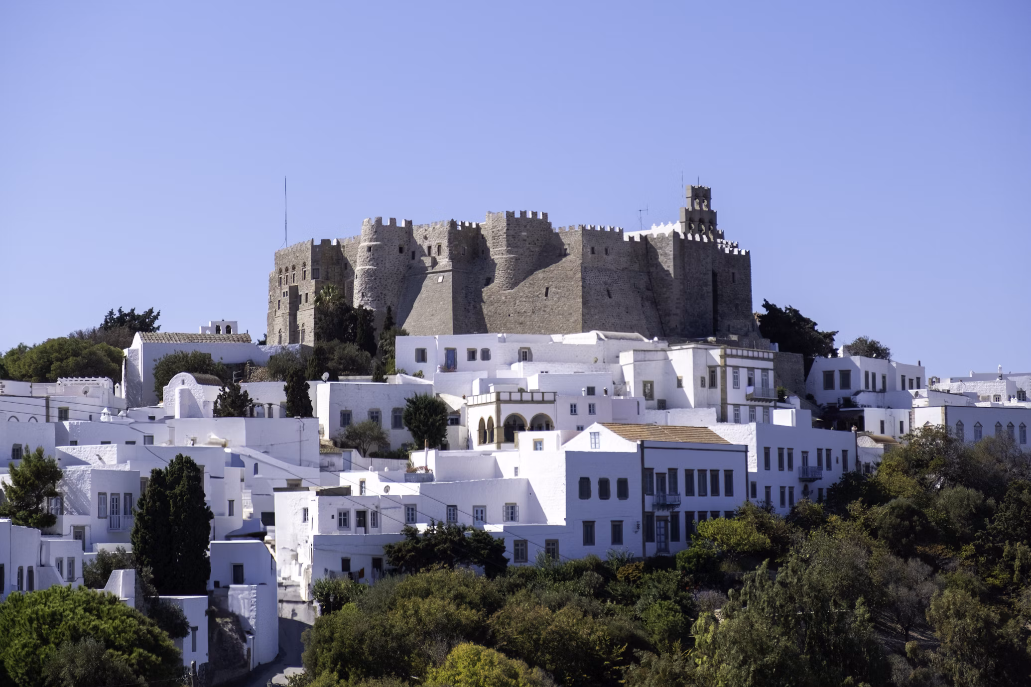 patmos-pulau-suci-tempat-ditulis-wahyu