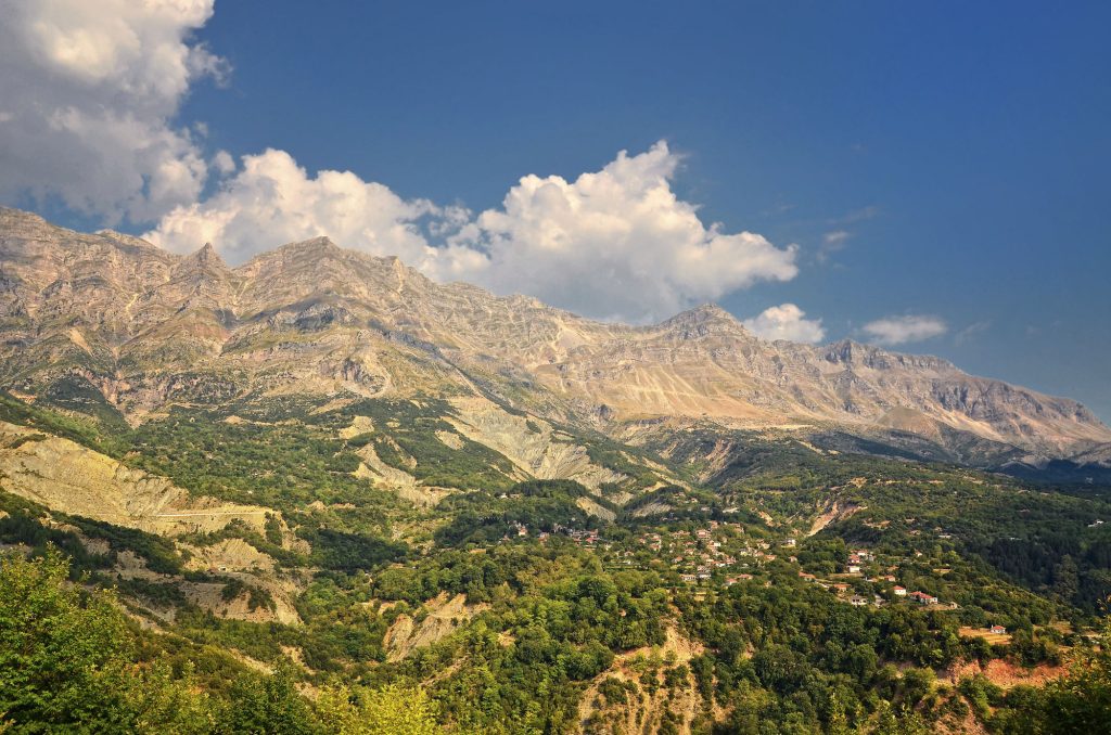 tzoumerka-pegunungan-misterius-di-epirus-yang-menanti-untuk-dijelajahi
